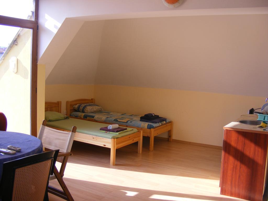 Guest House "Zora - Sarafovo" Burgas Esterno foto