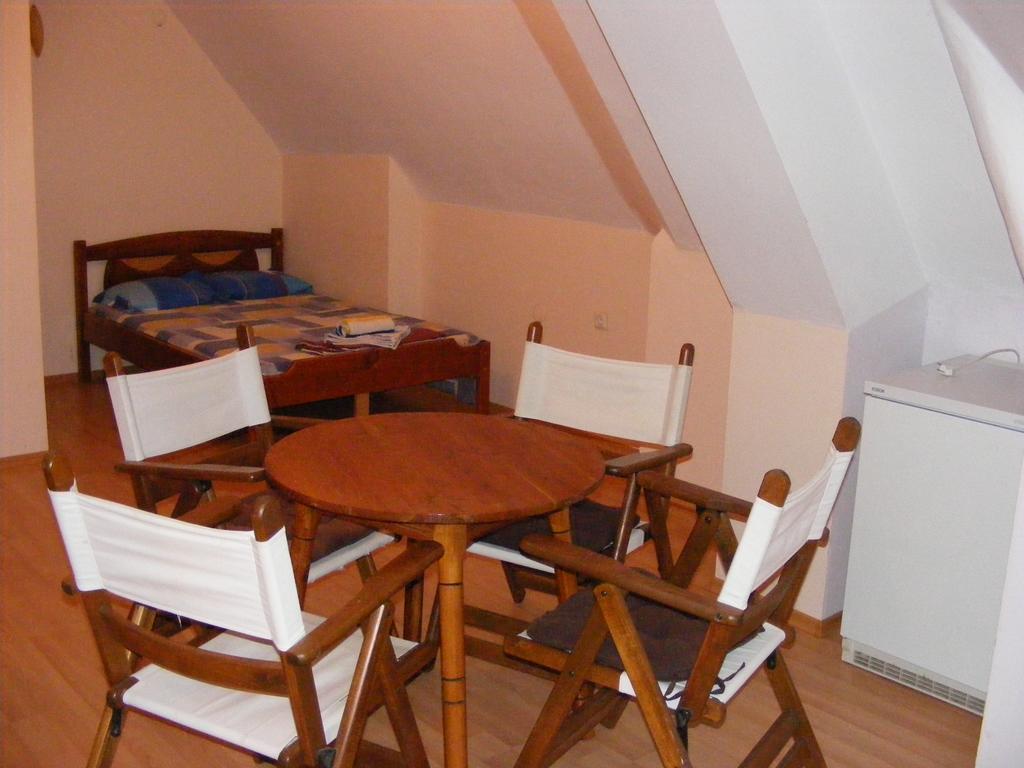 Guest House "Zora - Sarafovo" Burgas Esterno foto