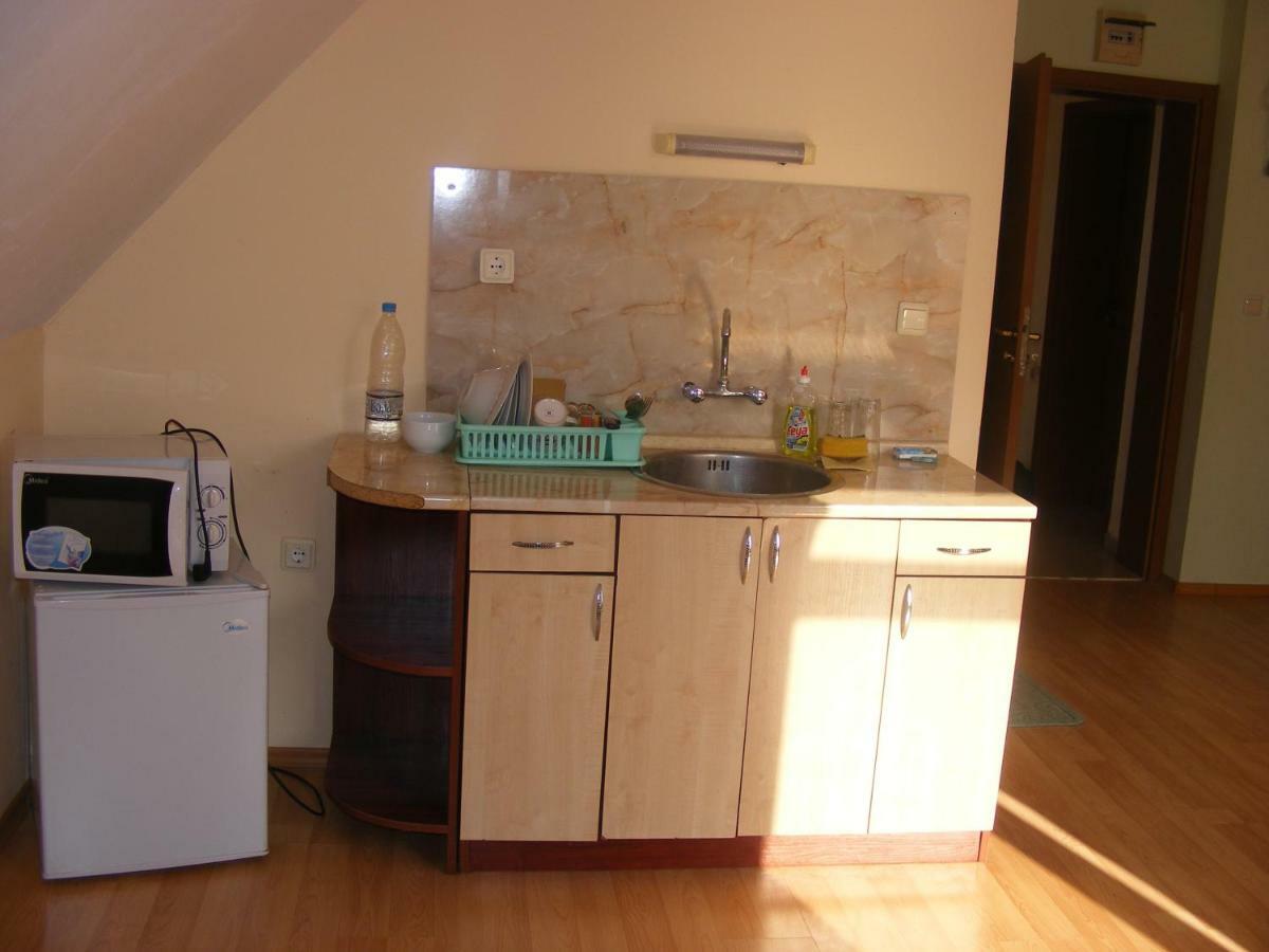 Guest House "Zora - Sarafovo" Burgas Esterno foto
